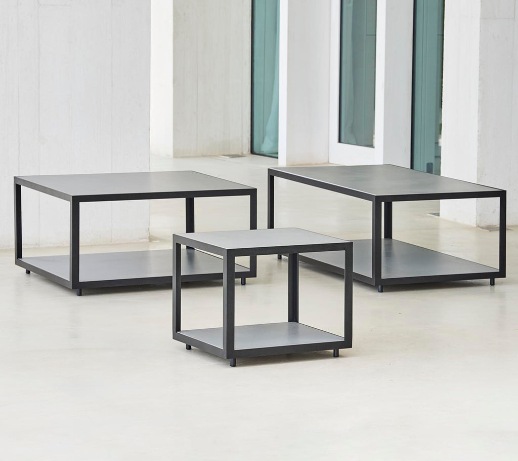 Level coffee table, rectangular