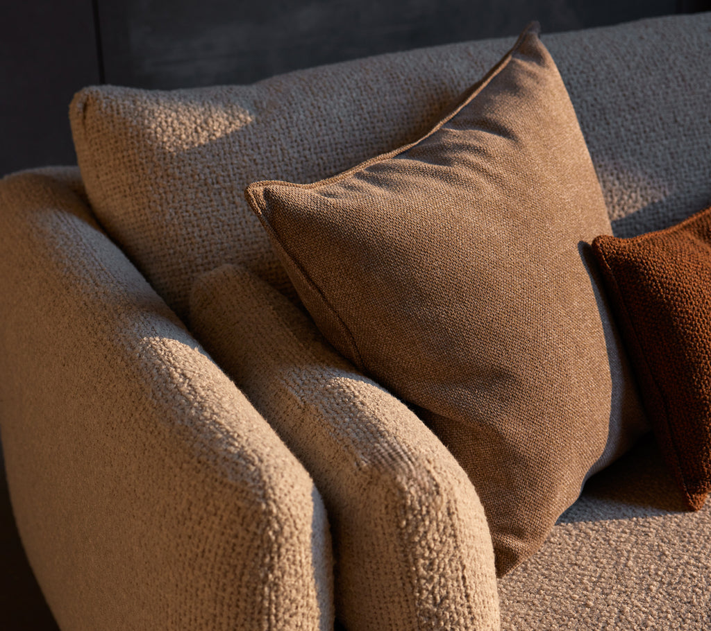 Bloom 3-seater sofa w/teak legs