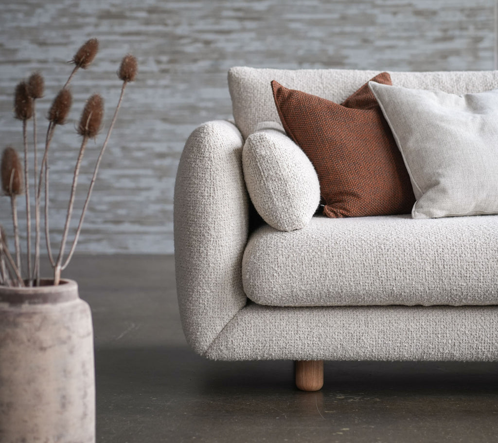 Bloom 3-seater sofa w/teak legs