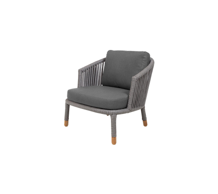 Moments lounge chair