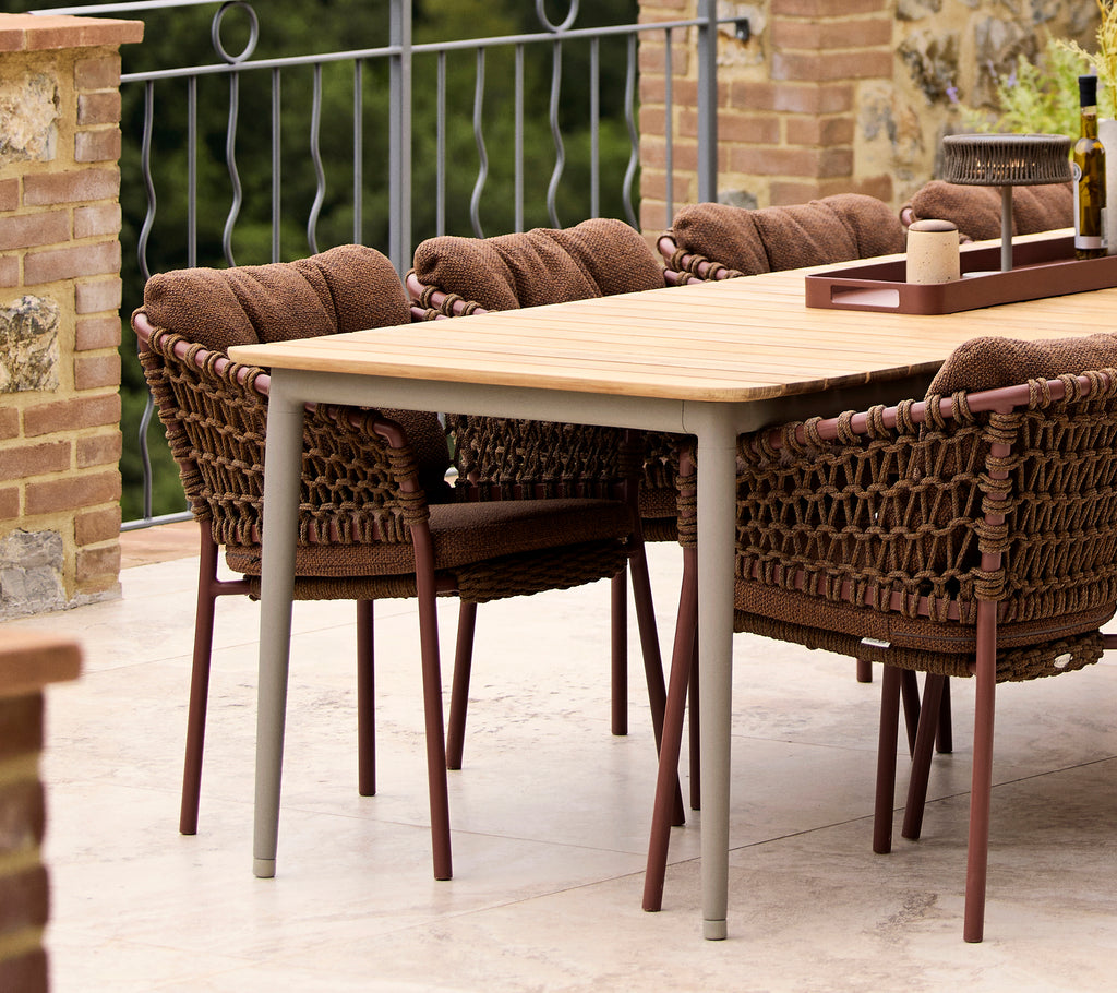 Core dining table, 274x90 cm